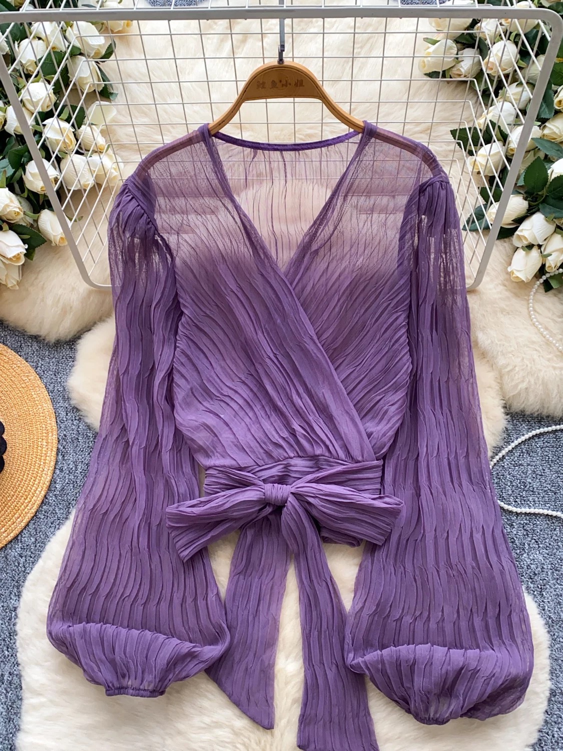 No strings attached top CTO945 images